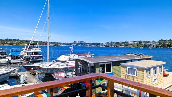 $420,000 / 1br - 912ft2 - New Construction Houseboat w/ Lake Views - Rentals allowed! (Lake Union/Seattle)64189097656322123