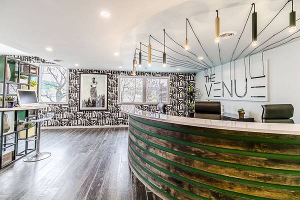$1,745 / 2br - 1020ft2 - 2 bedroom, Views, Rooftop Deck (Downtown)64013533419907120