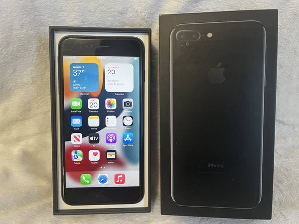 Iphone7Plus Jet Black 128GB バッテリー88％良品 iPhone 7 Plus 128GB Jet Black Unlocked 84% battery Good condition