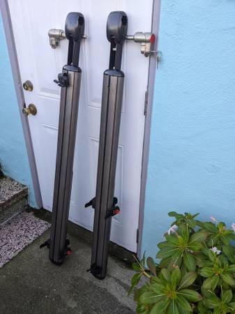 Yakima SprocketRocket fork-mounted rooftop bike racks 1