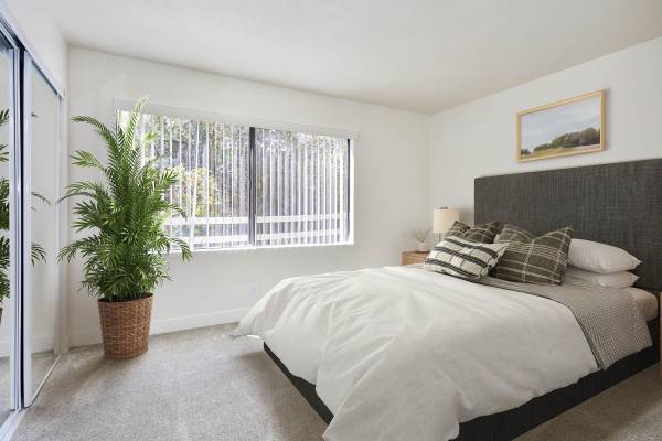 $2,399 / 2br - 836ft2 - Transporte público cercano, centro de fitness, lavavajillas (Santa Clarita)63840114581763120