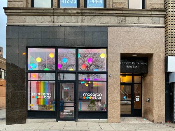 $4,095 / 1740ft2 - AVAILABLE NOW! Triple-height, gorgeous retail storefront! (East Liberty)64013533279235123