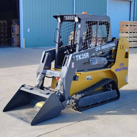 Mini Skid Steers & Skid Steer Attachments – Auction Deals – Bid Online 1