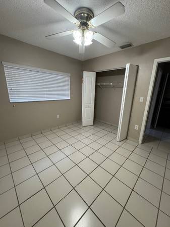 $2,150 / 2br - Prado XIII. Lavandería en la unidad, 2 estacionamientos (Hialeah)63825127578113123
