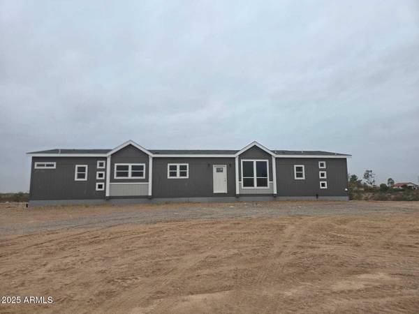 $368,000 / 5br - 2280ft2 - 5 Bed Residential in Tonopah (Tonopah, AZ, $368,000) (Tonopah, AZ)64024826005891120