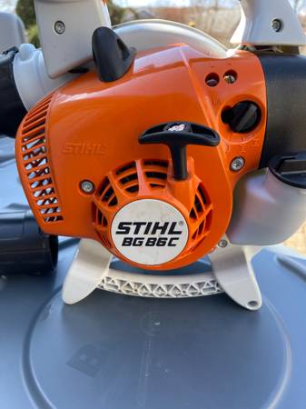 Stihl BG 86C Soplador manual a gas - $220 (Waterford)62978585147267121