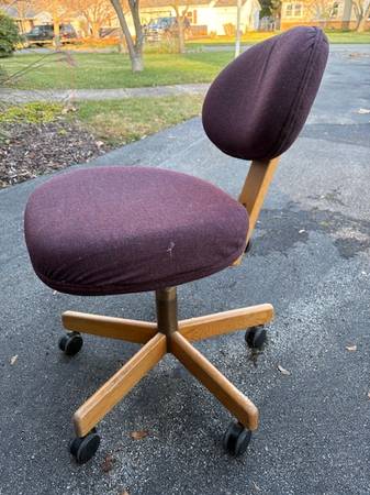 Office chair 1