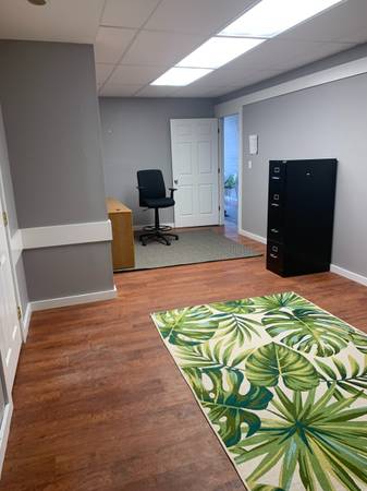 $1,200 / 1216ft2 - THE MOST PERFECT OFFICE SPACE YOU WILL EVER SEE (Claremont)63932056765698124