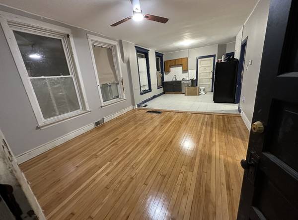 $1,900 / 3br - 750ft2 - 3BR - 1BA Apt for rent (Logan Square)63898861059330120