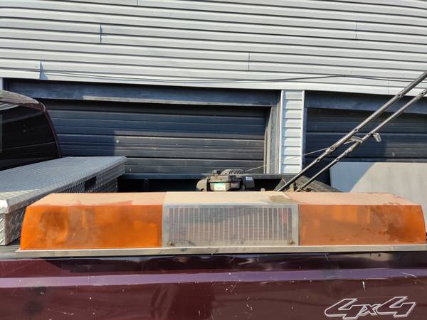 Tow Flashing Emergency Light Beacon 1