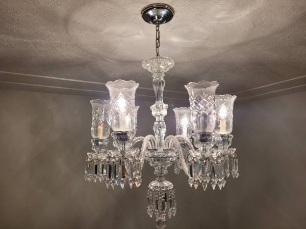 Ceiling chandelier 1