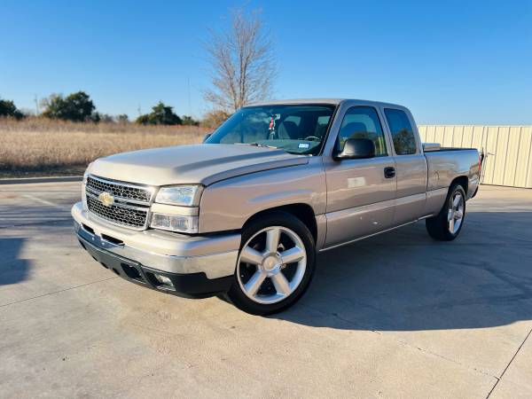 2007 Chevy Silverado Classic! One owner! Only 123k miles! 1