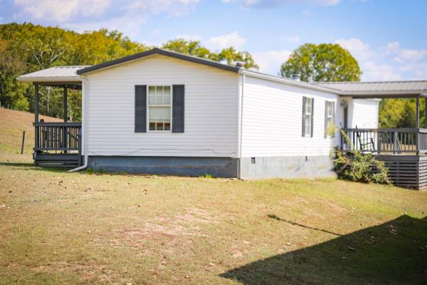 $1,000 / 2br - VERY CLEAN SINGLE WIDE WITH PRIVATE RIVER ACCESS (Ewing ky)64022450885890121