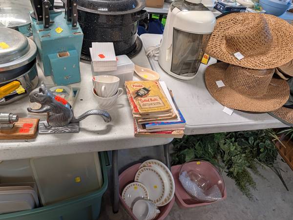 Yard sale photo