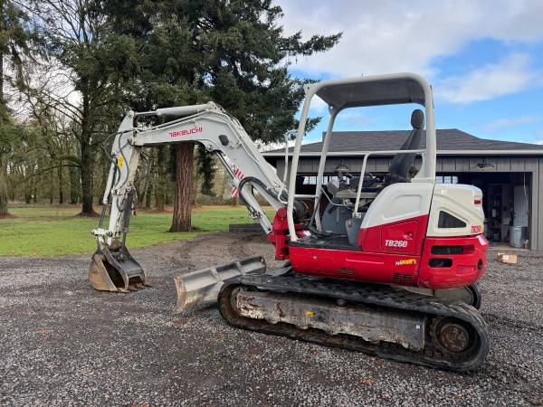 2016 Takeuchi TB260 Mini Excavator 1