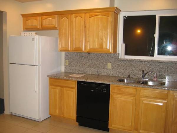 Room for Rent in Pacifica 1