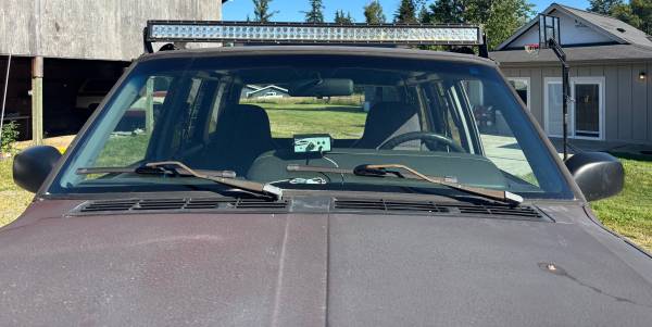 Jeep Cherokee - $3,900 (Arlington)63622836791681121