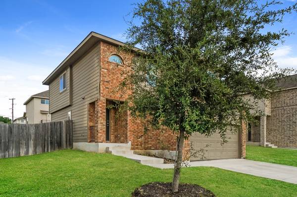 $1,975 / 4br - 1687ft2 - Ft Worth rental homes - 1 Month Free (Ft Worth)63796376120963120