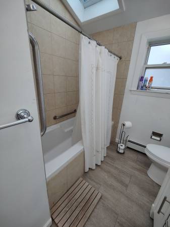 $1,200 / 5br - 144ft2 - Bedroom in Newton for female - All Utilities Included - 11/1 or 12/1 (Newton Center)63931251331715121