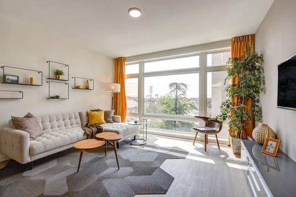 $4,473 / 1br - 911ft2 - BBQ Stations, Spacious Kitchens, Sky Deck Overlooking City Lights (Vineyard)63701204731267121