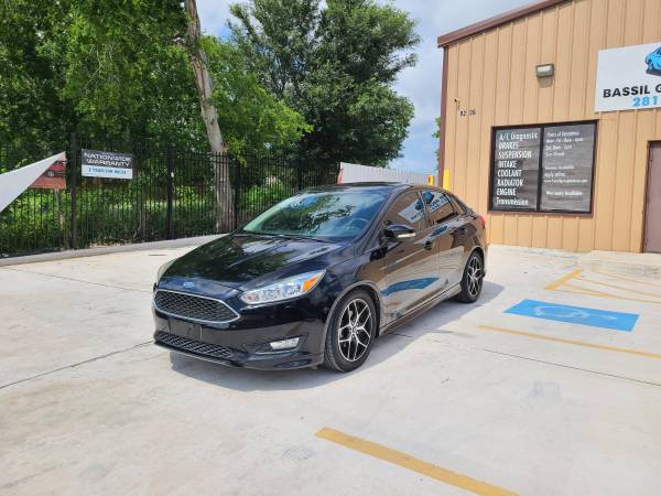 Ford Focus 2016, título limpio, interior y exterior impecables, 53 mil millas - $9.750 (Houston)63617061411587122