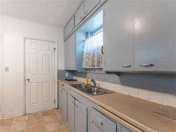 $700 / 1br - Cozy 1 bedroom, 1 bathroom home 1 garage (937 Coolidge, Wenatchee, WA)63896734115715121