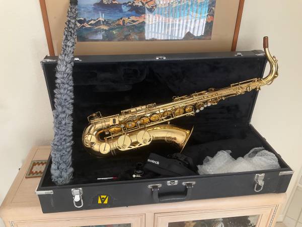 Jupiter Tenor Saxophone Sax in Very Good Condition 1