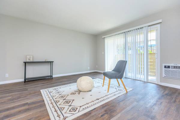 2 BD, Fremont CA, Shimmering Swimming Pool 1