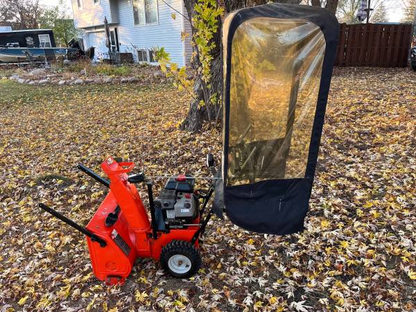 Ariens Compact 24, soplagomasas de dos etapas - $400 (Blaine)63471409929091121