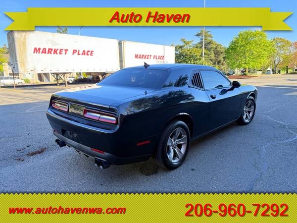 2015 Dodge Challenger SXT - $9,50063623005528833124