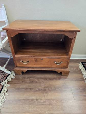 Ethan Allen Media Console 18-9050 in 218 Finish 1