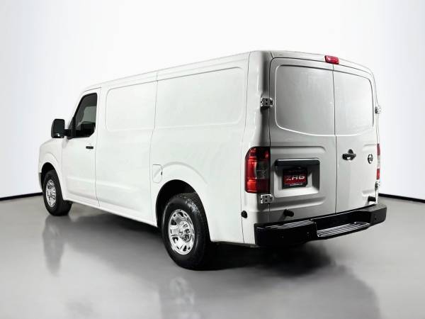 2015 Nissan NV SV Van - Photo 3