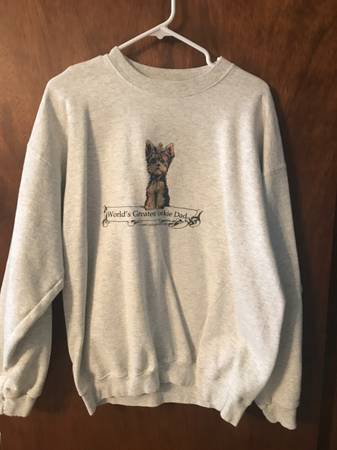 Graphic Sweatshirt – “World’s Greatest Dog Dad,” Size L 1