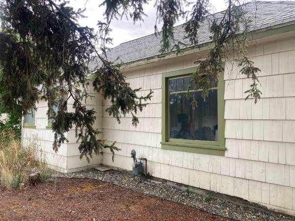 $389,000 / 3br - 1750ft2 - 3bed/1bath + large lot (Moscow)63980821769218122