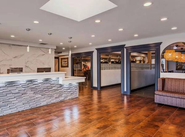 $550 / 1br - WEEKLY & MONTHLY RATES! 1 Bed with Breakfast - Includes Large TV (Sacramento)64044028062465123
