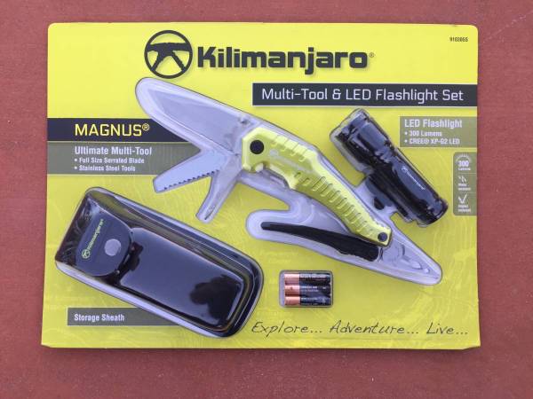 Multi-Tool and LED Flashlight Set , New 1