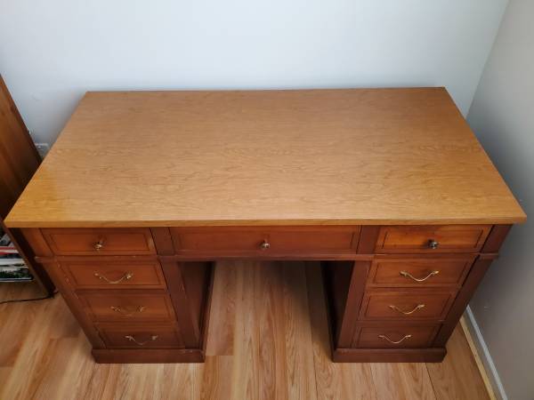 Solid Wood 8 Drawers Desk 1