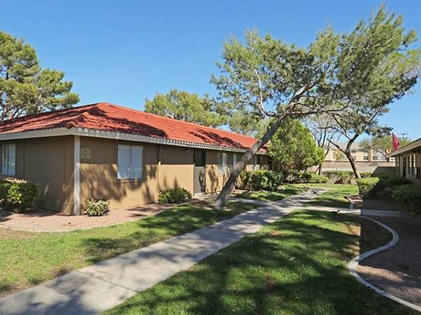 $950 / 1br - 680ft2 - 1bd 1ba, in Las Vegas NV, Basketball Court (3955 Algonquin Drive, Las Vegas, NV)63859500060161123