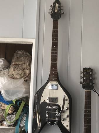 Rare Eastwood Rocket Spacey Flying V w/Bigsby 1