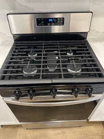 $1,475 / 1br - NEWLY REMODELED ONE BEDROOM APARTMENT AVAILABLE! HIGH END FINISHES! (Sharswood)64046037068546123