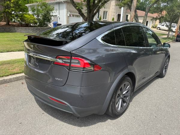 2018 Tesla Model X - $24,900 (Staten Island)63654708654211122
