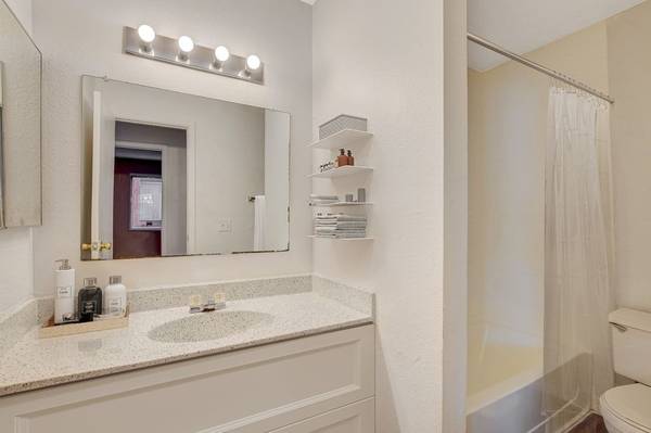$1,100 / 1br - 572ft2 - Cable/Satellite, Aire Acondicionado, 1BD 1BA (3120 Wynn RD, Las Vegas, NV)63859613045891124
