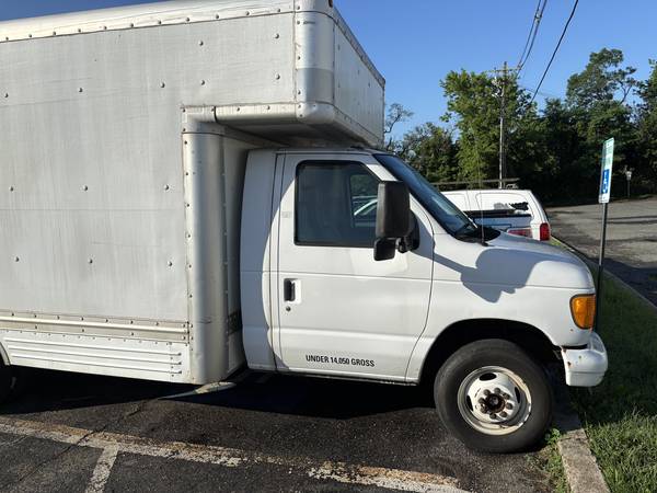 2006 Ford E350 14' Box Truck for Sale - $5,99563618538539265121
