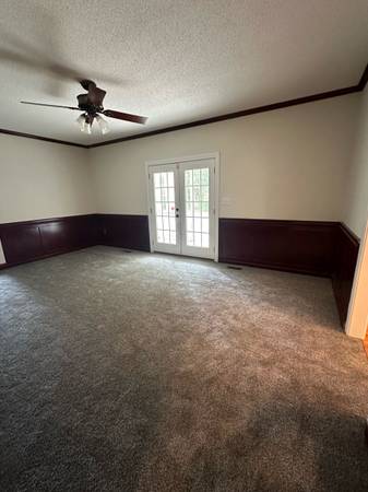 $2,500 / 4br - 2800ft2 - 7 acres in Wilson (Black Creek)63932059318147124