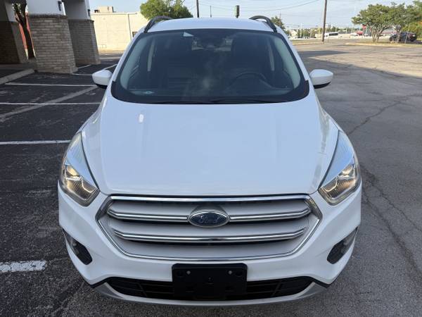 ONE OWNER 2018 Ford Escape SEL 4dr SUV LOW MILES - $10,900 (NORTH)63439222062337121