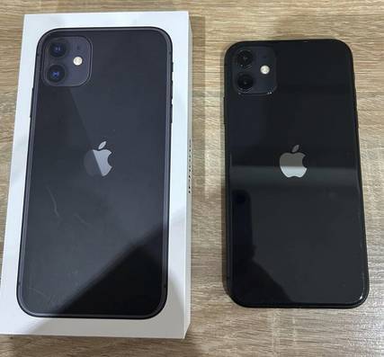 UNLOCKED 2024 iPhone 11 Black iOS 18.5 LIKE NEW SUPER NICE 222 OBO