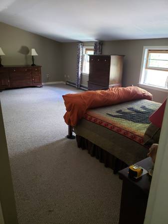 $850 / 1br - 300ft2 - SKI SEASON MT SNOW Room for rent  Like tiny apartment (wilmington, VERMONT)63992935834882120