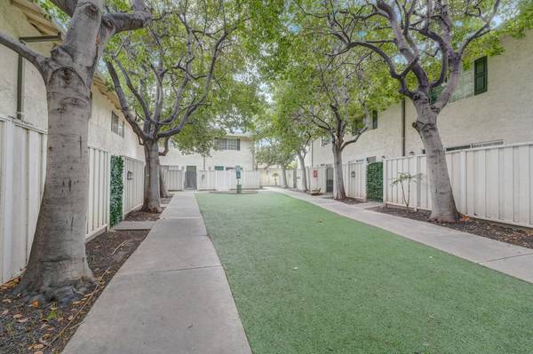 $3,247 / 2br - 940ft2 - Fitness Center, Located in San Jose, 2 bedroom (los gatos)63686086154883124