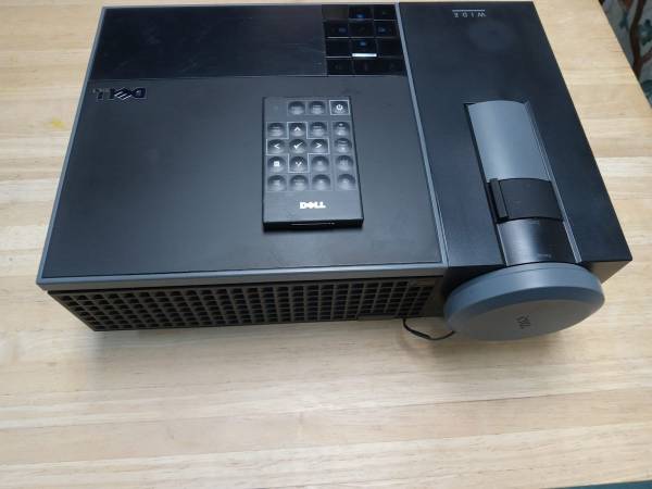 Dell DLP Projector - $20 (Round Rock)493113893109125122