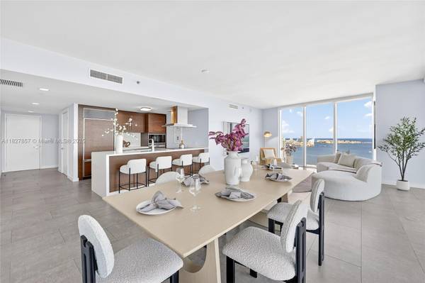 $1,699,000 / 3br - 1870ft2 - 3 Bedroom Corner unit Icon Brickell Best Layout (Brickell)64051002361473120